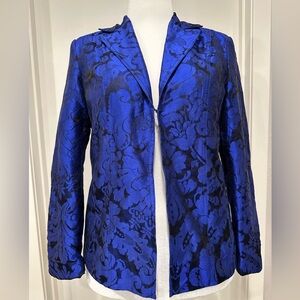 Chico's Royal Blue and Black Debossed Silk Blend Floral Blazer STUNNING